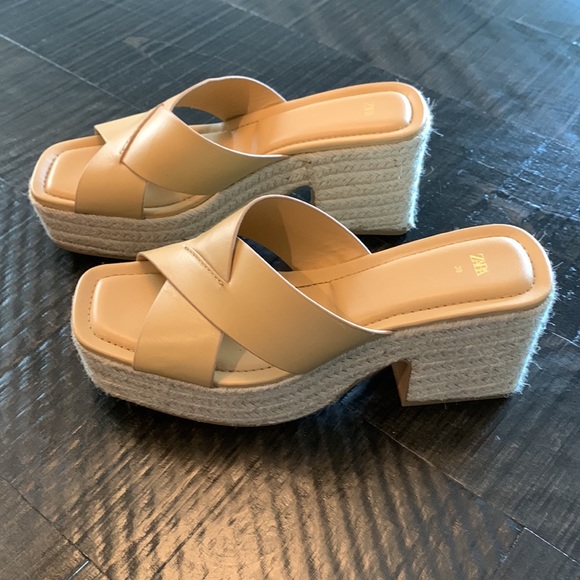 Zara Square Toe Platform Sandal- Size 8.5 - Picture 2 of 3